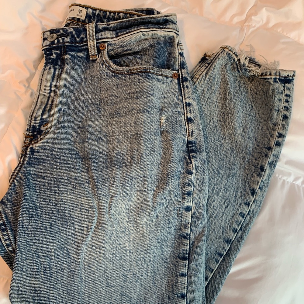 Abercrombie & Fitch Curve Love High Rise Mom Jeans